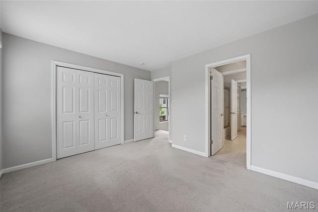 10 Manhattan Mews, St Louis, MO 63108