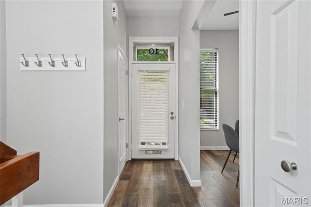 10 Manhattan Mews, St Louis, MO 63108