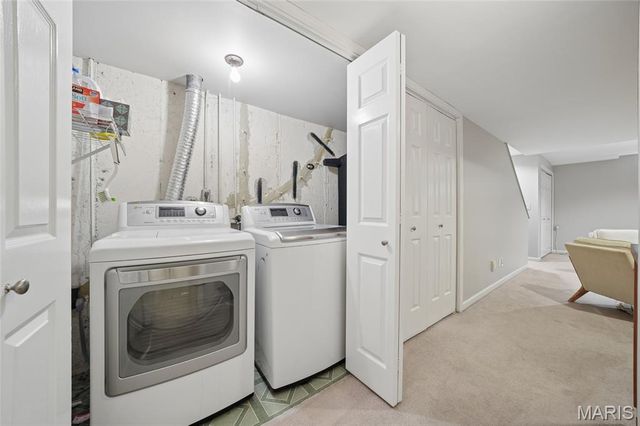 10 Manhattan Mews, St Louis, MO 63108