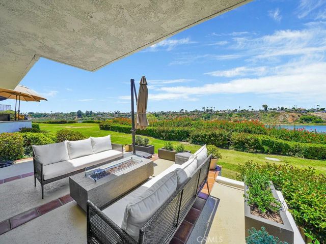 305 Avenida Cerritos, Newport Beach, CA 92660