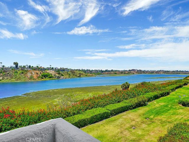 305 Avenida Cerritos, Newport Beach, CA 92660
