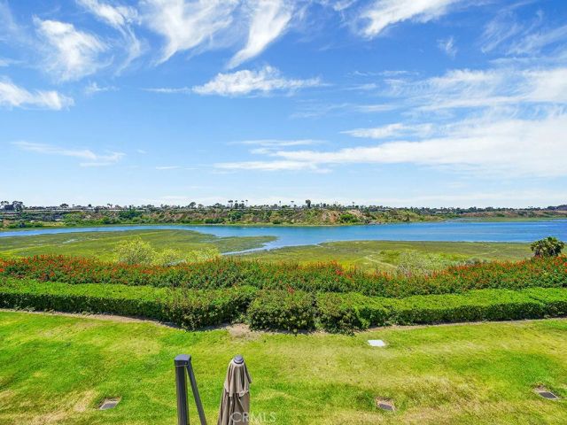 305 Avenida Cerritos, Newport Beach, CA 92660