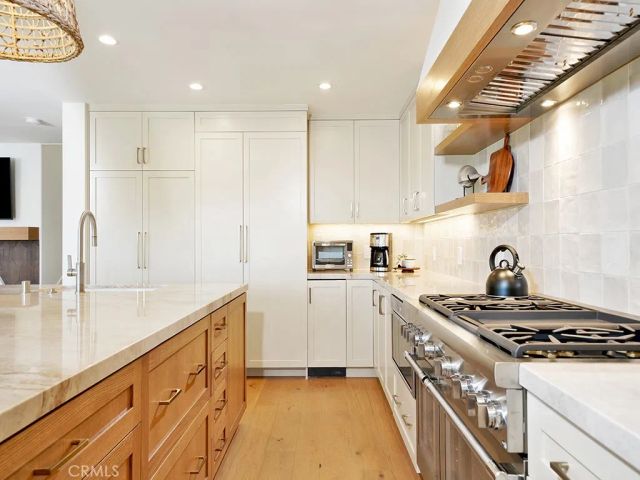 305 Avenida Cerritos, Newport Beach, CA 92660