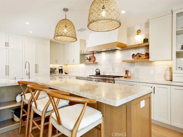 305 Avenida Cerritos, Newport Beach, CA 92660