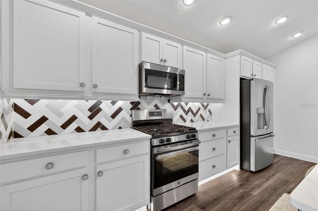 912 TRIFU TERRACE, The Villages, FL 32163