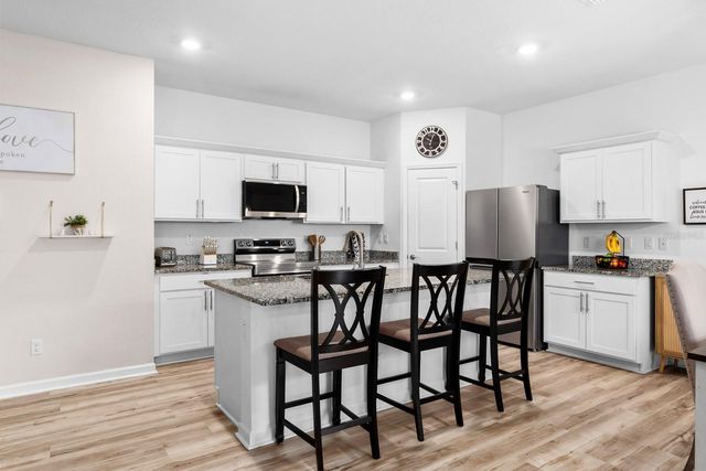 11691 ADAM LEE WAY, Dade City, FL 33525