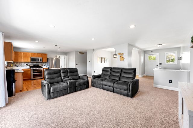 4518 Mesa Street SE, Caledonia, MI 49316