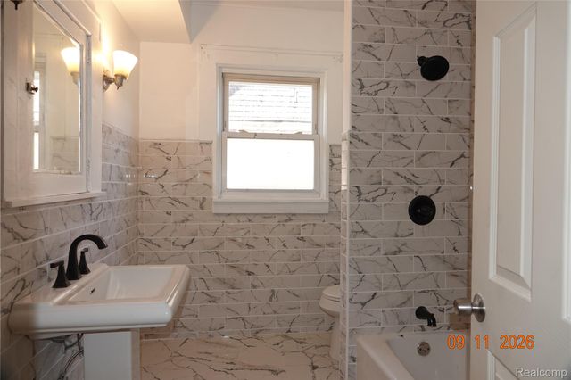 40 Colorado Street, Highland Park, MI 48203