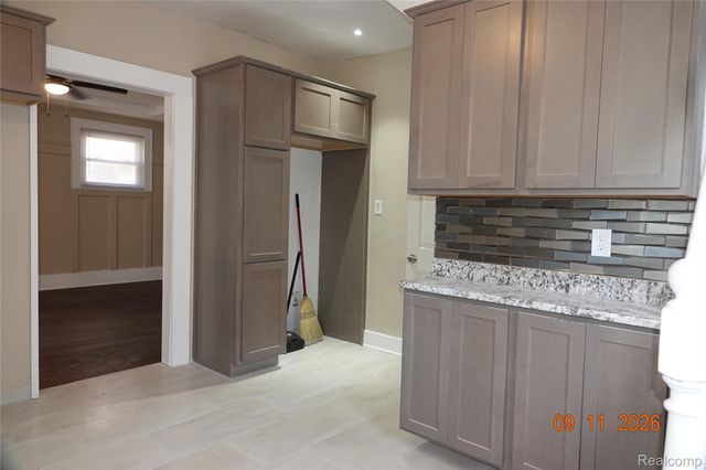 40 Colorado Street, Highland Park, MI 48203