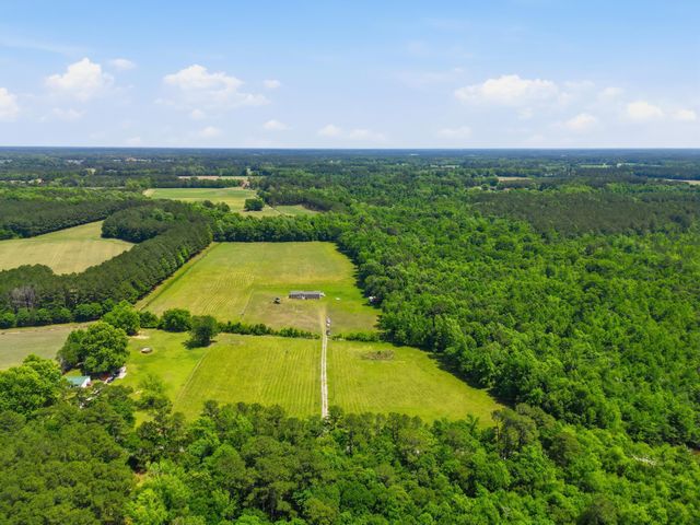 3910 Cascade Rd., Green Sea, SC 29545