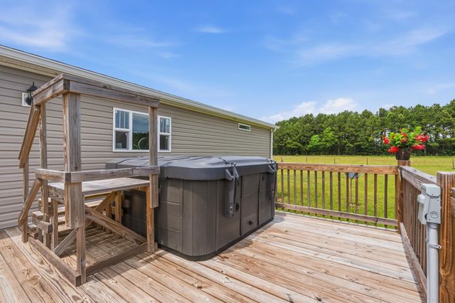 3910 Cascade Rd., Green Sea, SC 29545