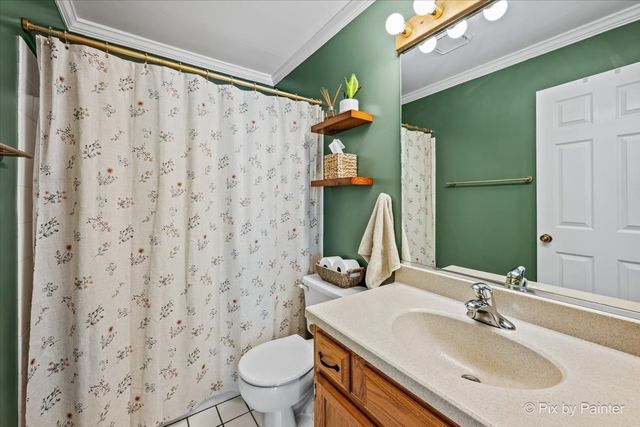 1756 Somerfield Lane, Crystal Lake, IL 60014