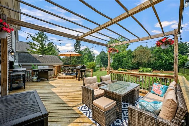 1756 Somerfield Lane, Crystal Lake, IL 60014