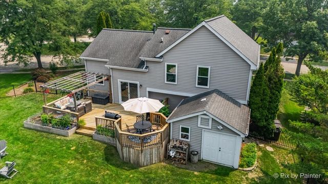 1756 Somerfield Lane, Crystal Lake, IL 60014