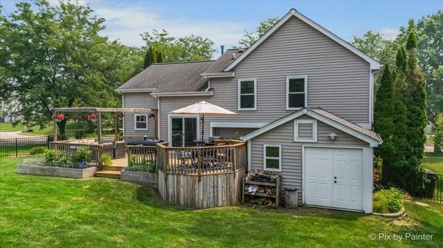 1756 Somerfield Lane, Crystal Lake, IL 60014