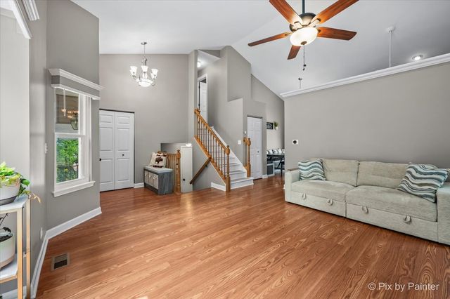 1756 Somerfield Lane, Crystal Lake, IL 60014