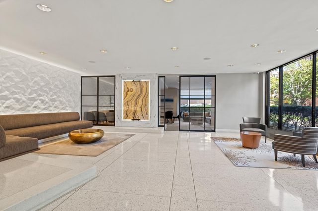 6636 Yellowstone Blvd Apt 14B, New York City, NY 11375