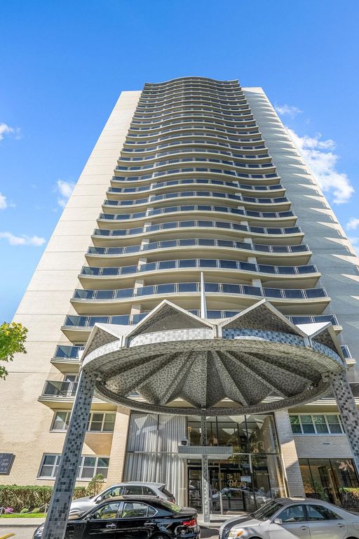 6636 Yellowstone Blvd Apt 14B, New York City, NY 11375