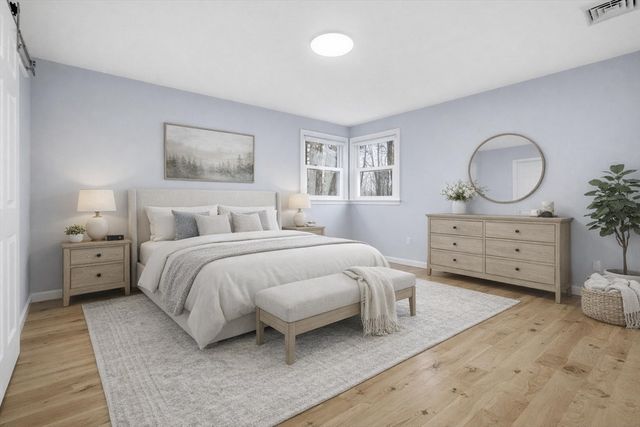 56 Sherwood Hill Dr, Holden, MA 01520