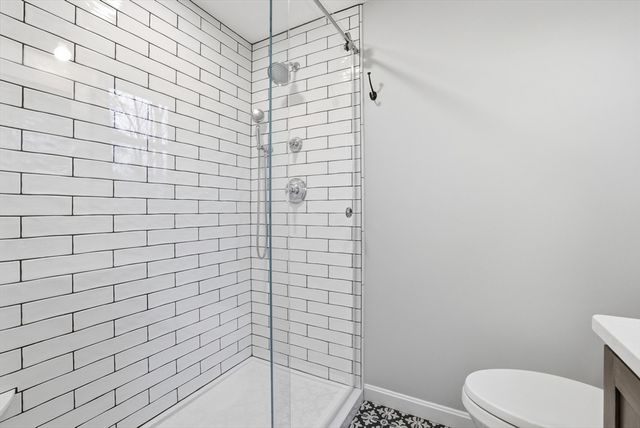 56 Sherwood Hill Dr, Holden, MA 01520