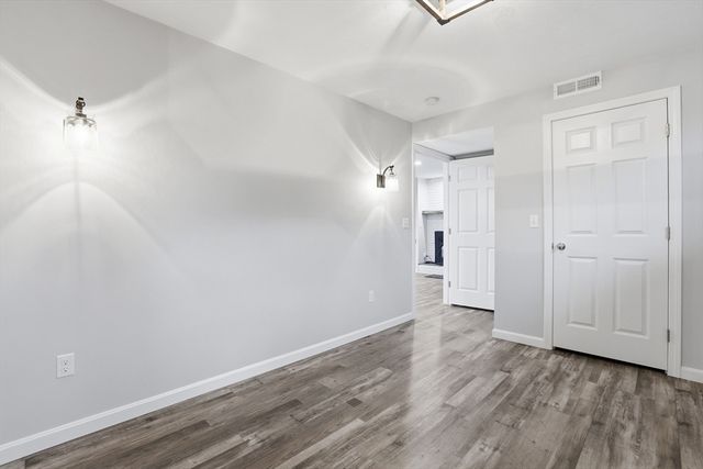 56 Sherwood Hill Dr, Holden, MA 01520