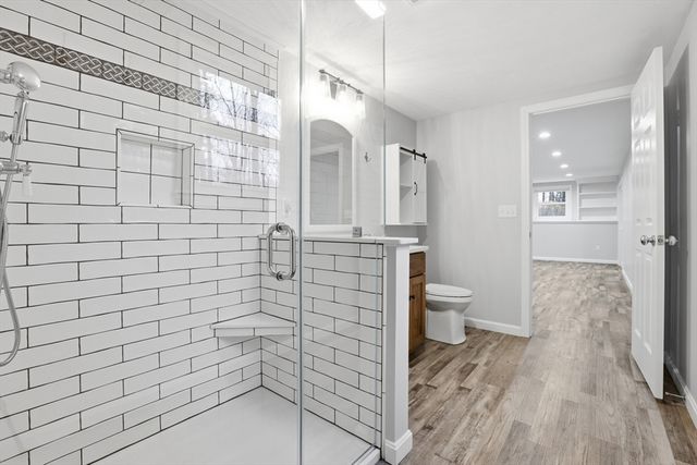 56 Sherwood Hill Dr, Holden, MA 01520