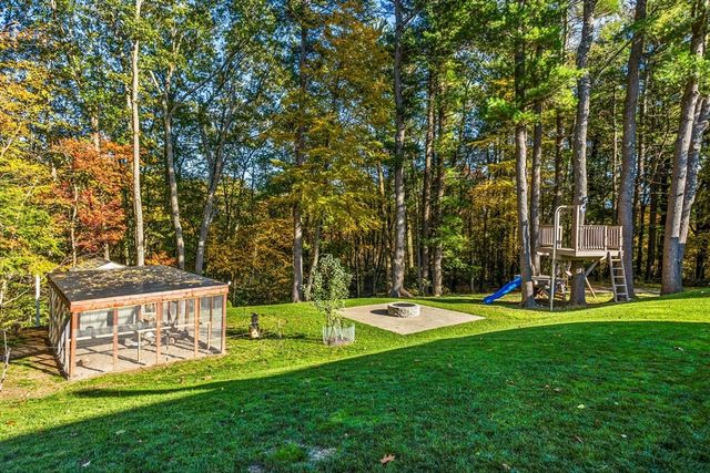 56 Sherwood Hill Dr, Holden, MA 01520