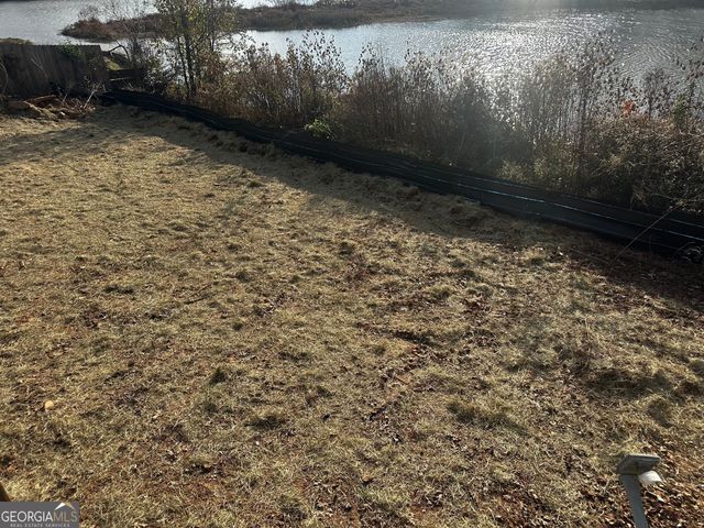 273 S River Drive, Jackson, GA 30233