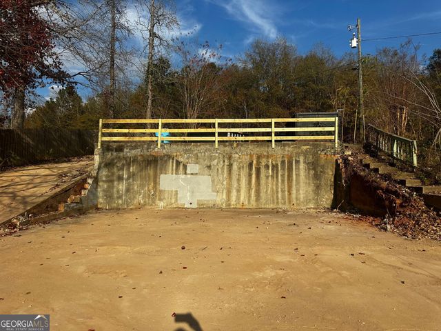 273 S River Drive, Jackson, GA 30233