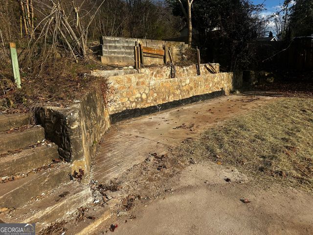 273 S River Drive, Jackson, GA 30233