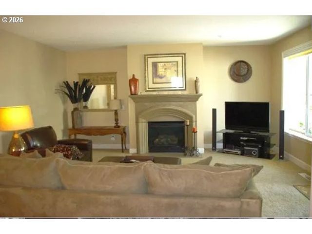 11706 Sw GRENOBLE St, Wilsonville, OR 97070