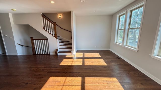 3232 S Shields Avenue, Chicago, IL 60616