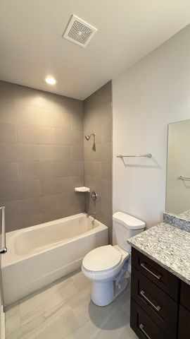3232 S Shields Avenue, Chicago, IL 60616