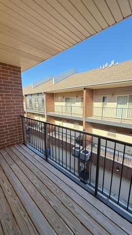 3232 S Shields Avenue, Chicago, IL 60616