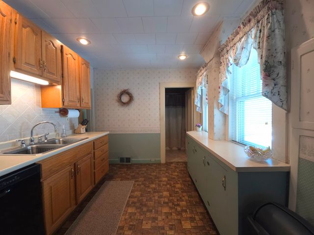 599 S Main Street, Manchester, NH 03102
