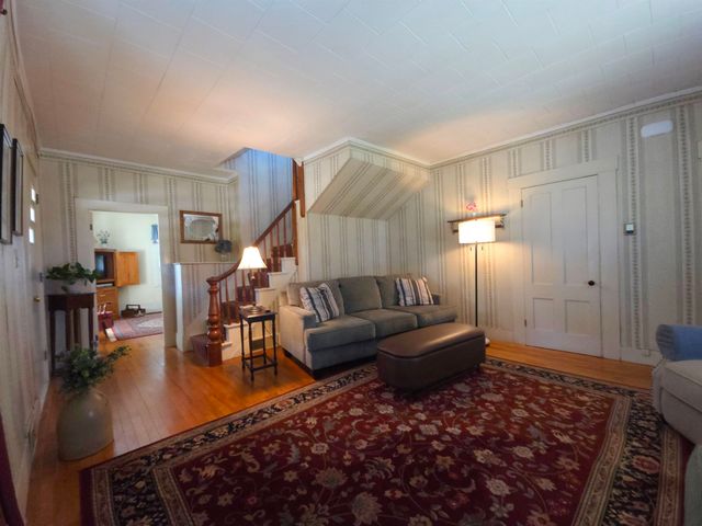 599 S Main Street, Manchester, NH 03102