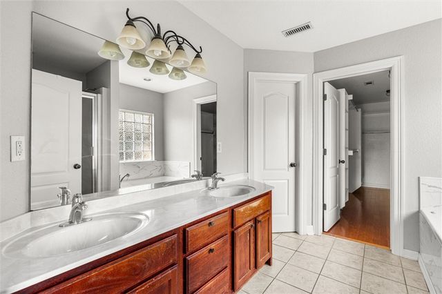 989 Lexington Circle, Springdale, AR 72762