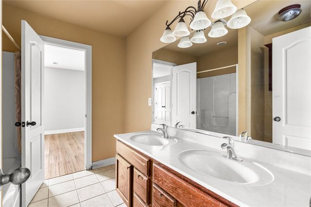 989 Lexington Circle, Springdale, AR 72762