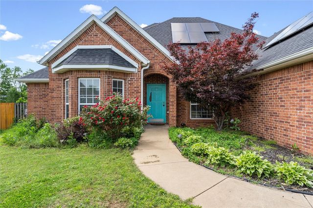 989 Lexington Circle, Springdale, AR 72762