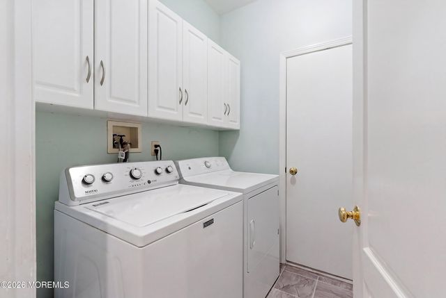 8 Country Woods Lane, Pine Beach, NJ 08741