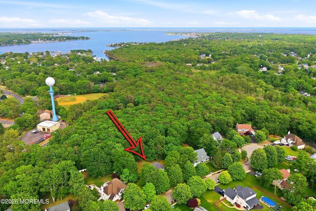 8 Country Woods Lane, Pine Beach, NJ 08741