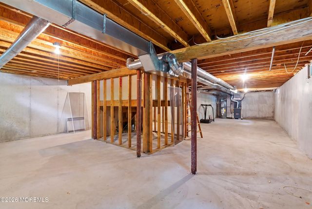 8 Country Woods Lane, Pine Beach, NJ 08741