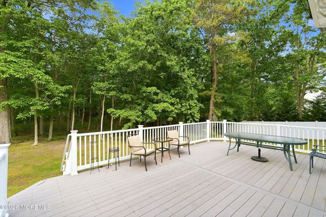 8 Country Woods Lane, Pine Beach, NJ 08741
