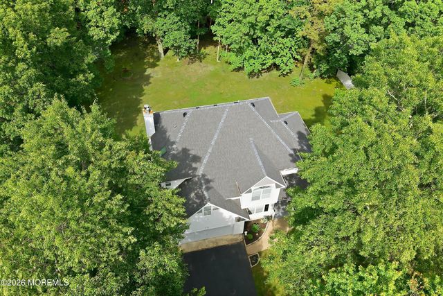 8 Country Woods Lane, Pine Beach, NJ 08741