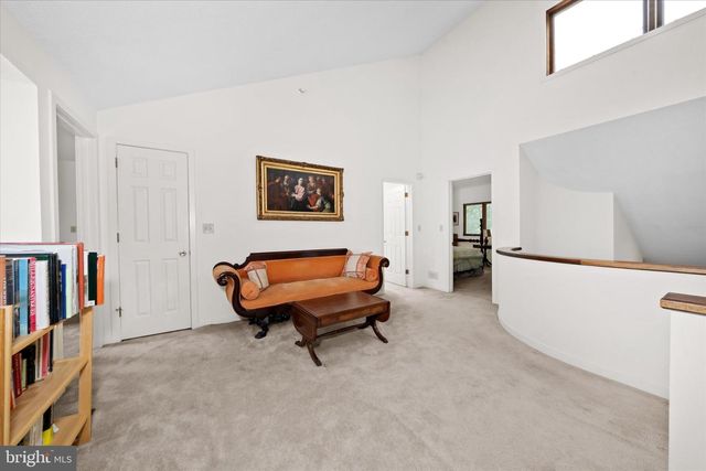 122 DOWNS DR, Wilmington, DE 19807