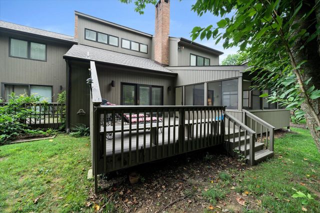 122 DOWNS DR, Wilmington, DE 19807