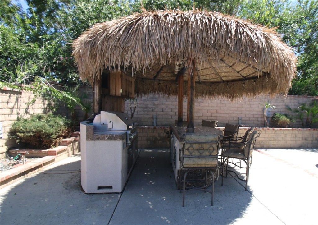 Image 9 of property listing at 37740 Mountainside Drive, Palmdale, CA 93550