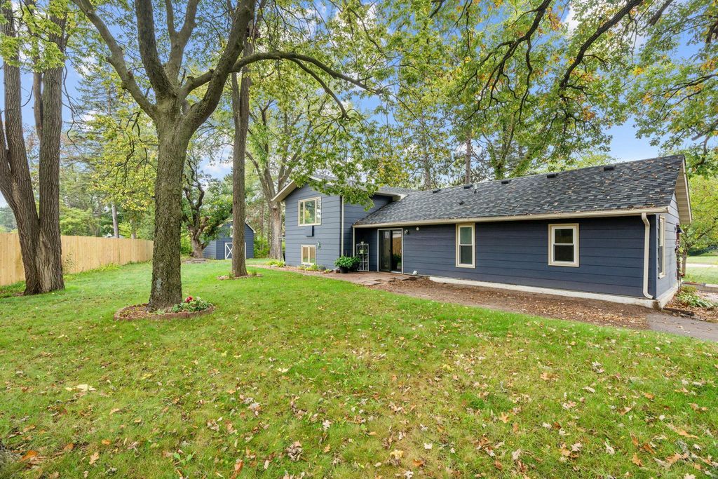412 Garfield Avenue, Champlin, MN 55316