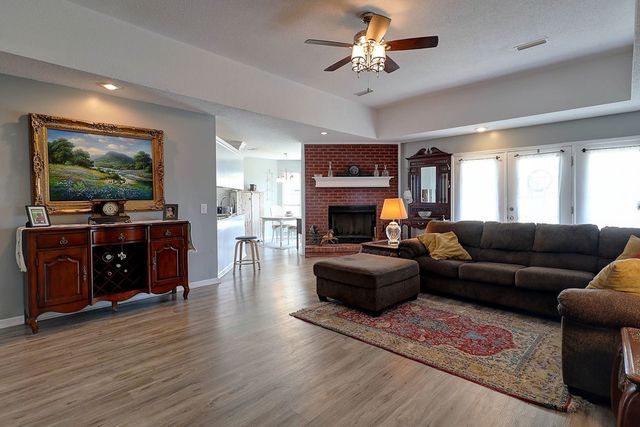 1014 Jeulia Saunders Road, Slocomb, AL 36375