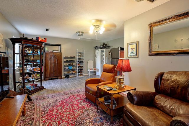 1014 Jeulia Saunders Road, Slocomb, AL 36375